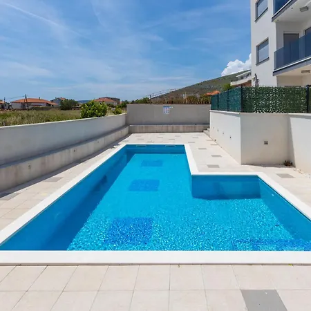 Appartamento Sole By Interhome Traù