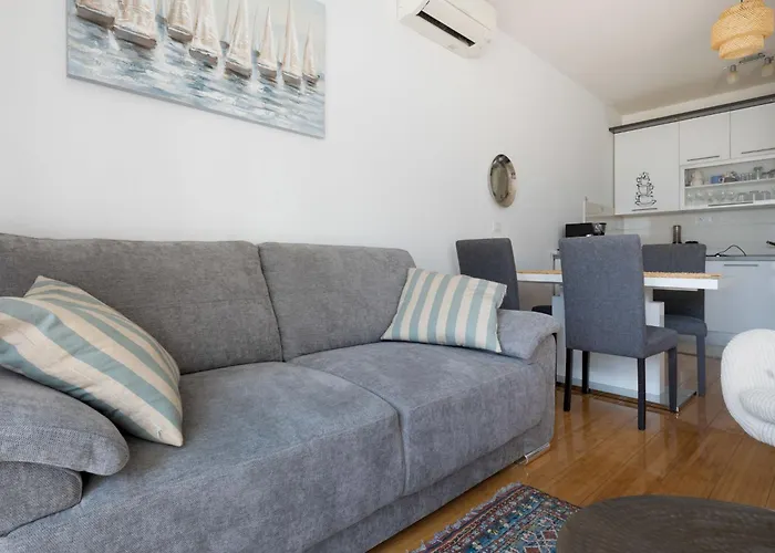 Apartman Sole By Interhome *