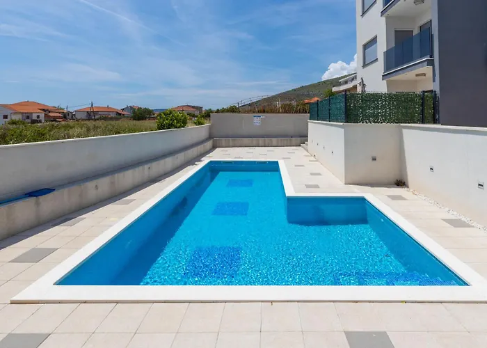 Apartman Sole By Interhome Trogir